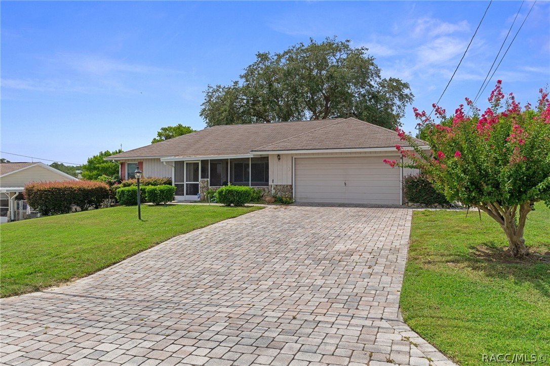 804 W Buttonbush Drive, Beverly Hills, FL 34465