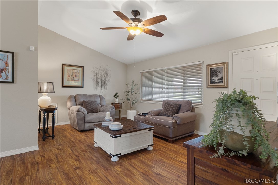804 W Buttonbush Drive, Beverly Hills, FL 34465