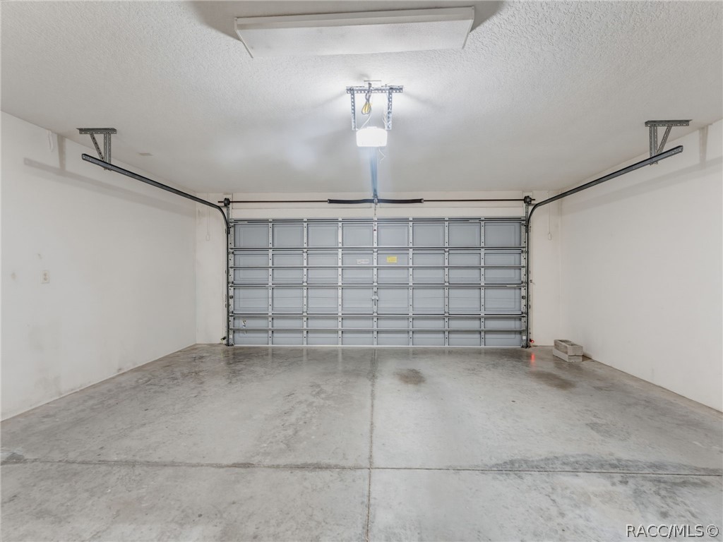 9700 N Kendall Way, Citrus Springs, FL 34434