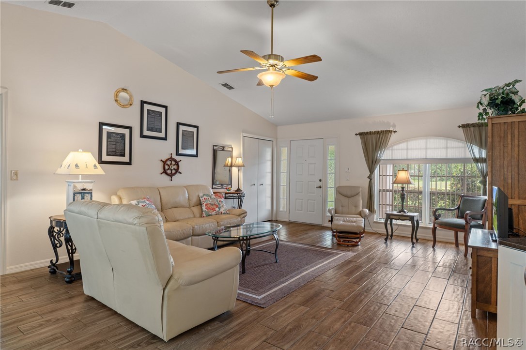 2764 N Canterbury Lake Drive, Hernando, FL 34442
