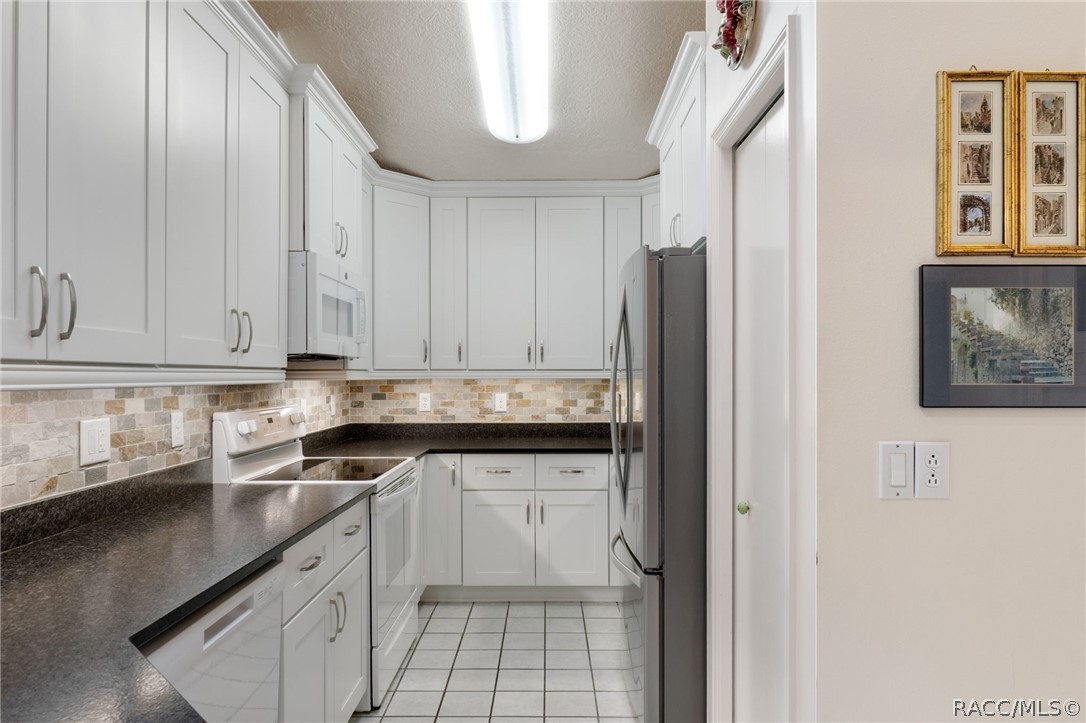 2764 N Canterbury Lake Drive, Hernando, FL 34442