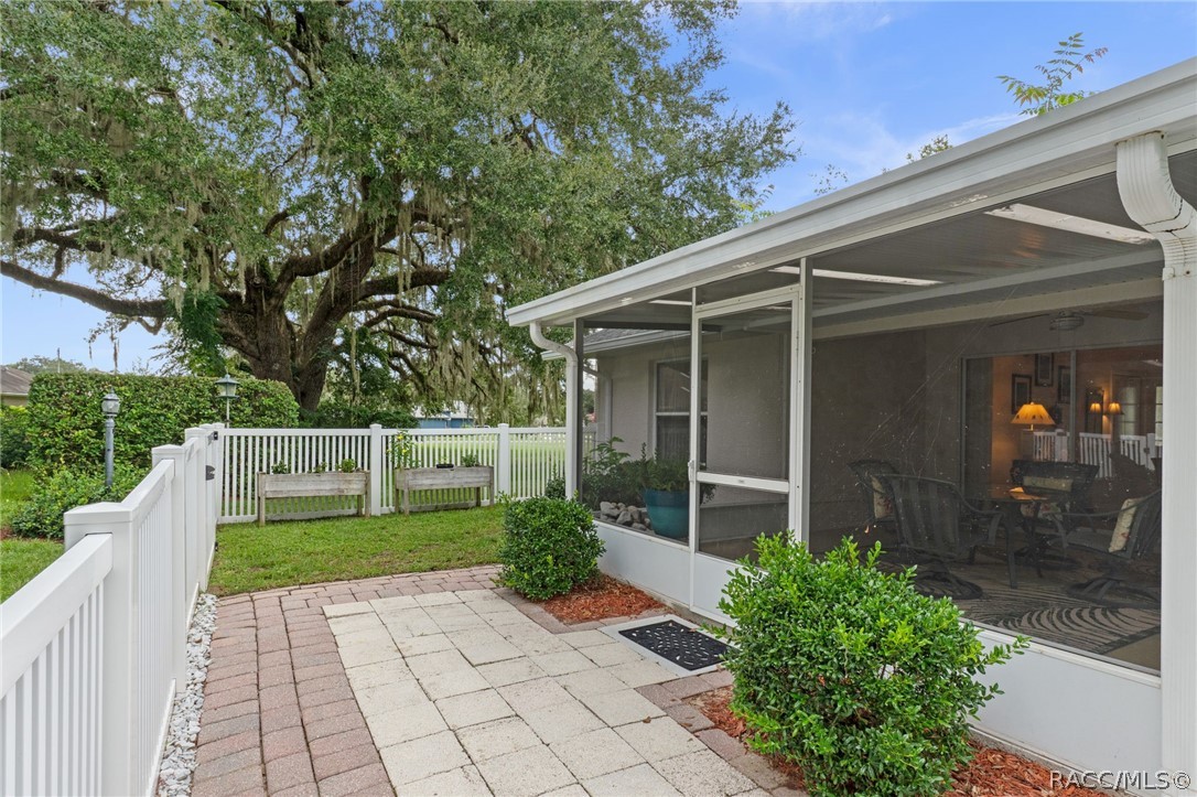 2764 N Canterbury Lake Drive, Hernando, FL 34442
