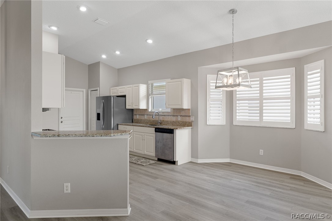 2295 N Andrea Point, Lecanto, FL 34461