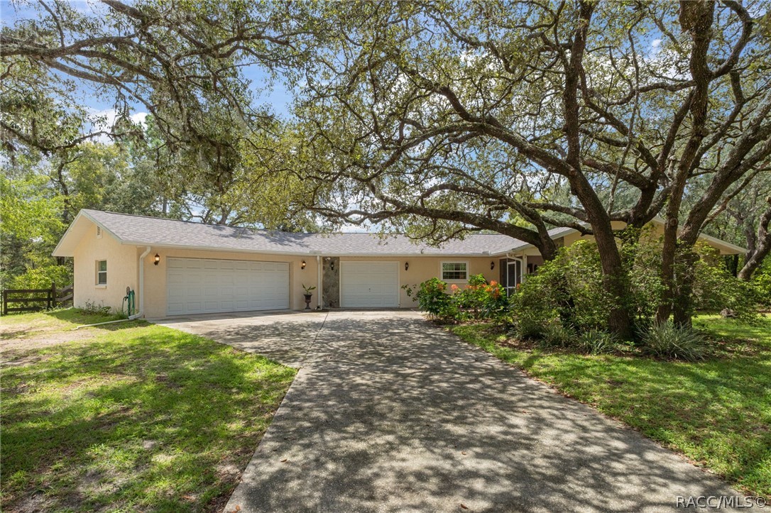6310 W Corral Place, Beverly Hills, FL 34465 6310 W Corral Place, Beverly Hills, FL 34465