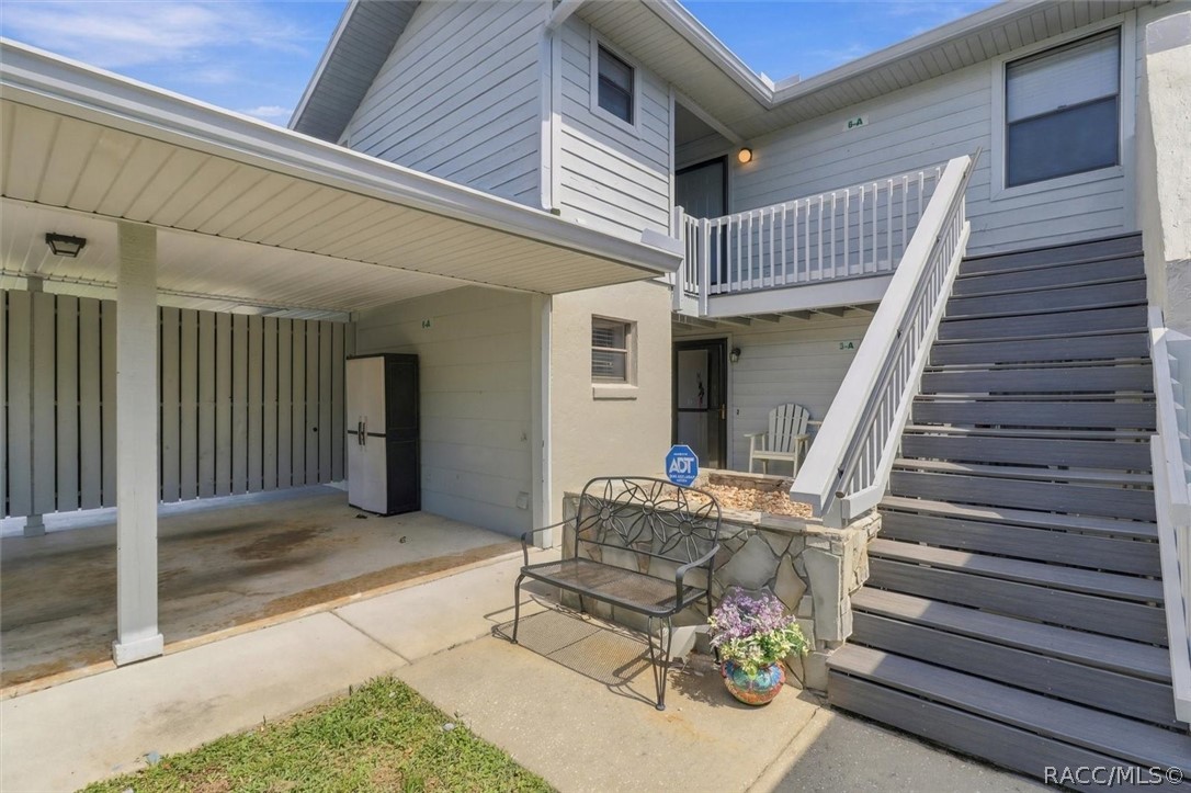 2nd Floor Unit w/ car port