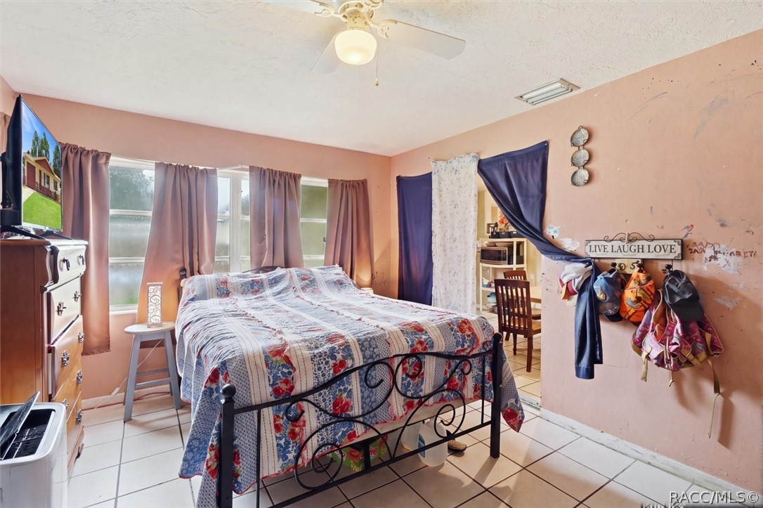22 N Desoto Street, Beverly Hills, FL 34465