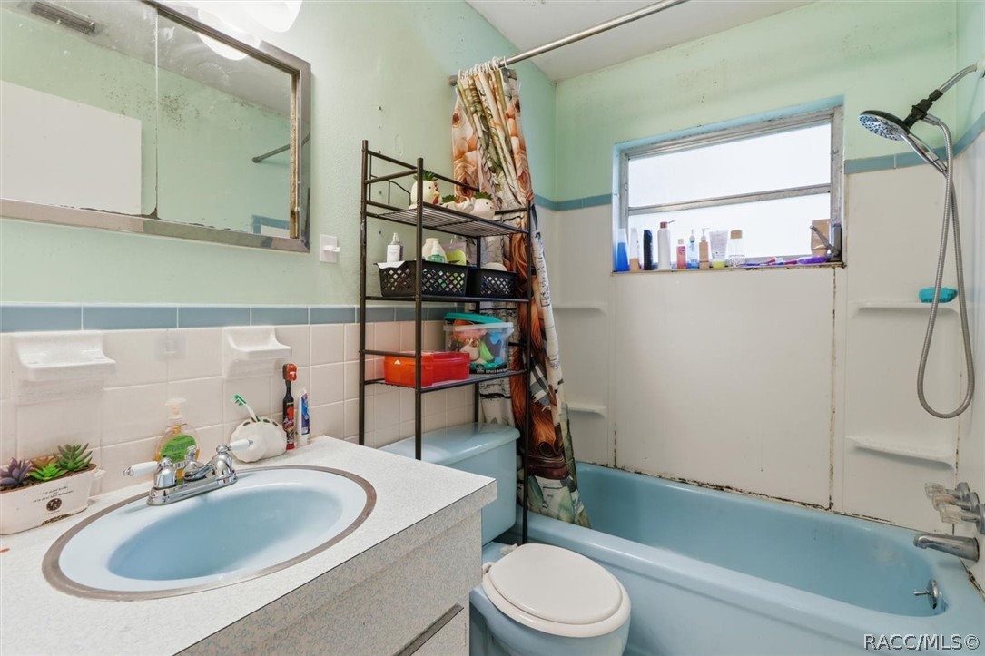 22 N Desoto Street, Beverly Hills, FL 34465