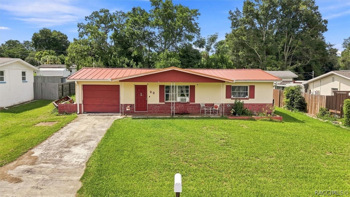 22 N Desoto Street, Beverly Hills, FL 34465