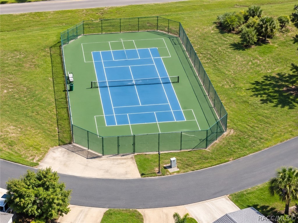 tennis/pickleball ct. tennis/pickleball ct.