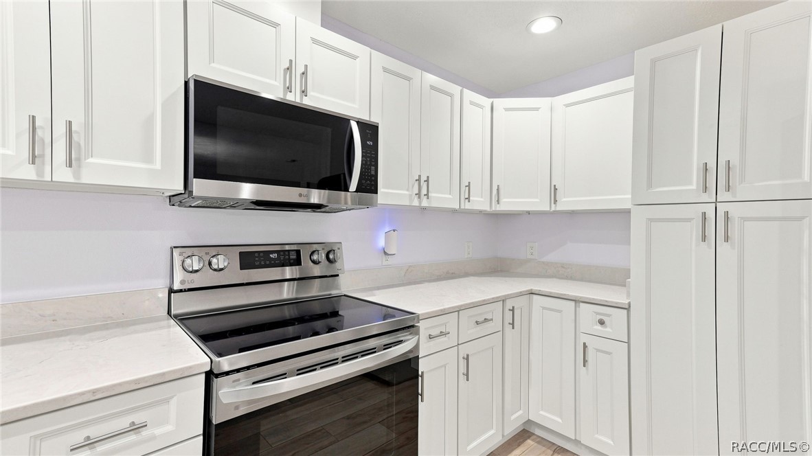 11820 W Fisherman Lane, Homosassa, FL 34448