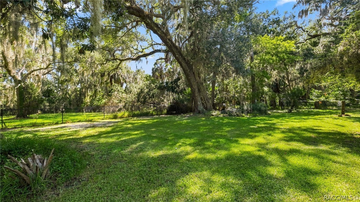 11820 W Fisherman Lane, Homosassa, FL 34448