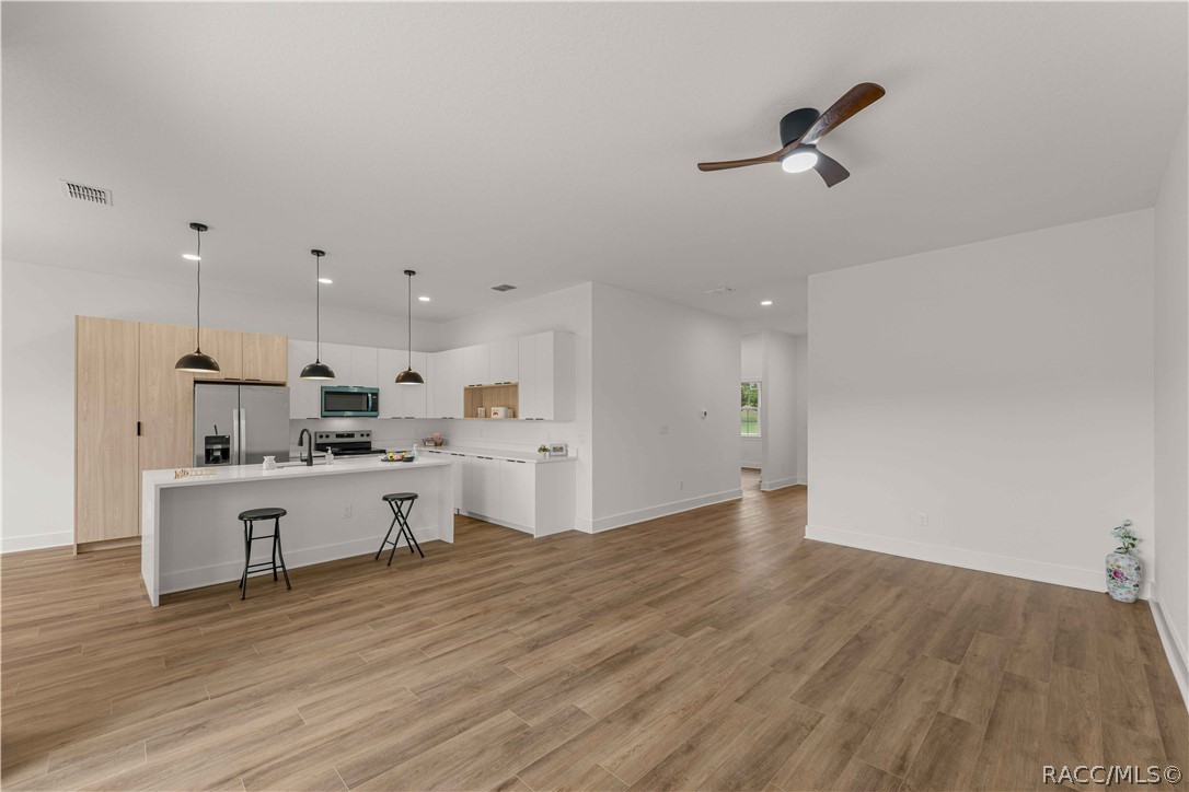 162 W Romany Loop, Beverly Hills, FL 34465