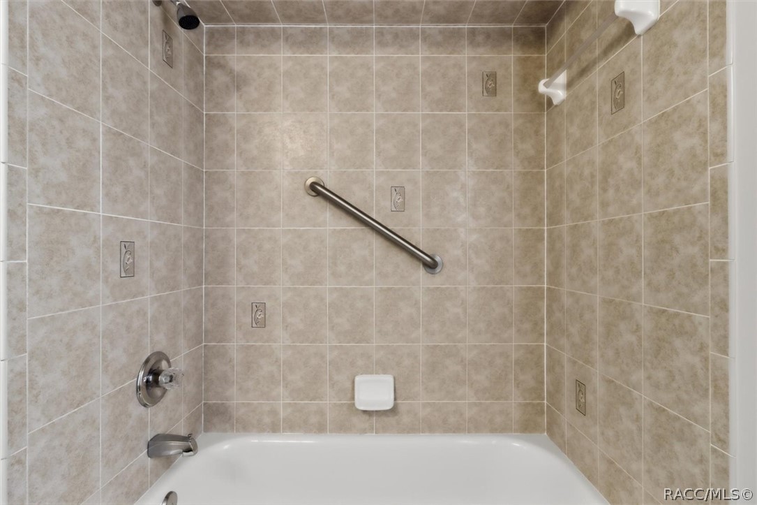 Shower/tub combo
