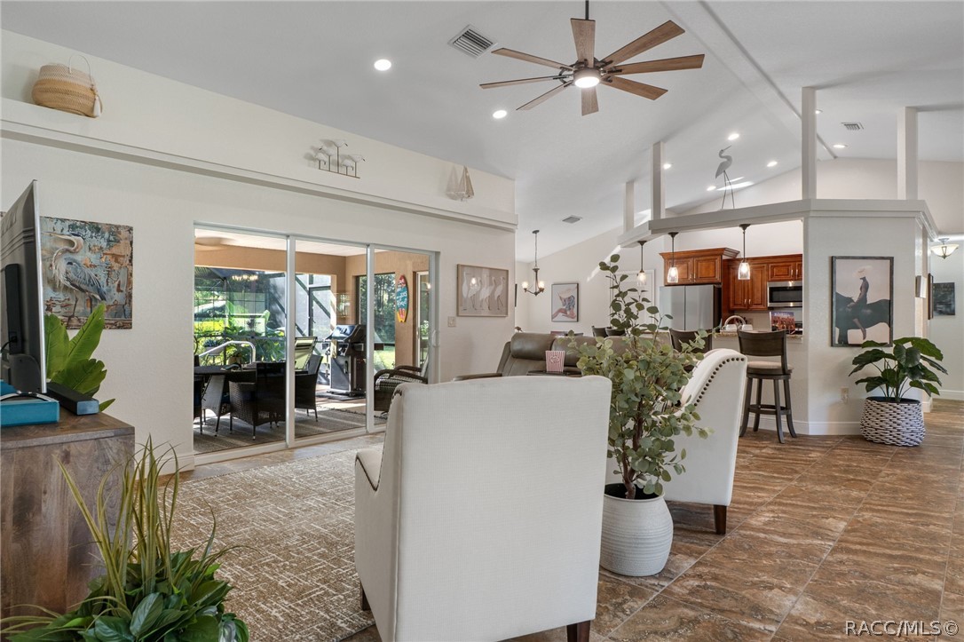 11845 N Bluff Cove Path, Dunnellon, FL 34434 11845 N Bluff Cove Path, Dunnellon, FL 34434
