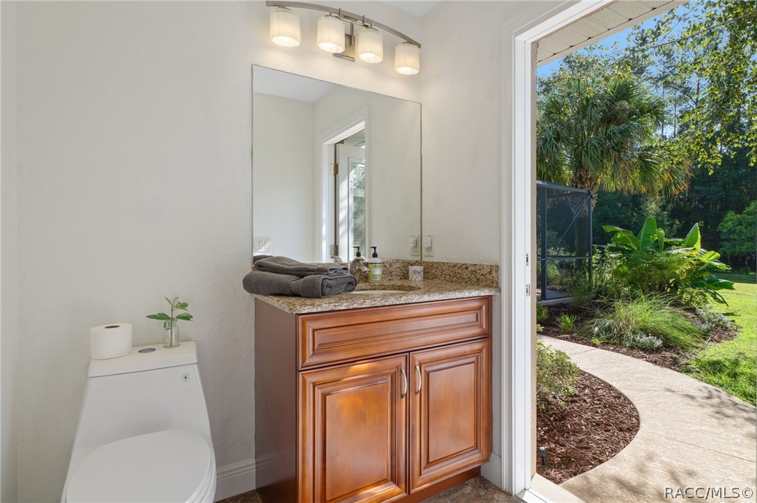 11845 N Bluff Cove Path, Dunnellon, FL 34434