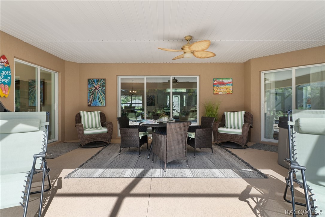 11845 N Bluff Cove Path, Dunnellon, FL 34434