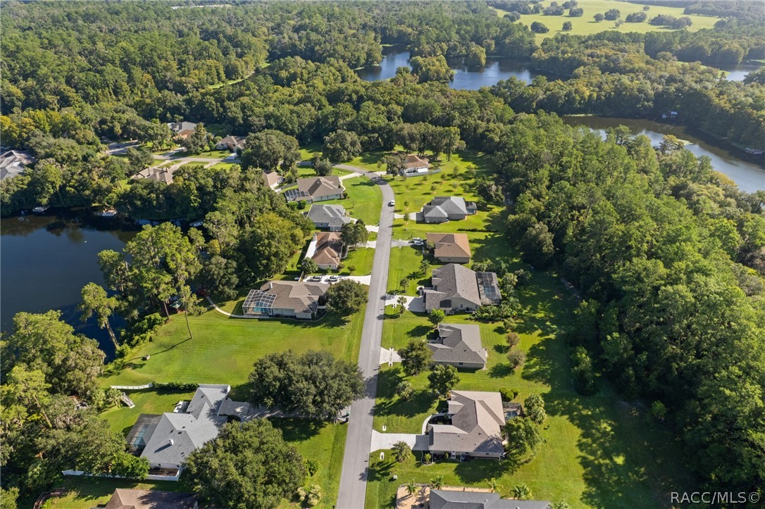 11845 N Bluff Cove Path, Dunnellon, FL 34434
