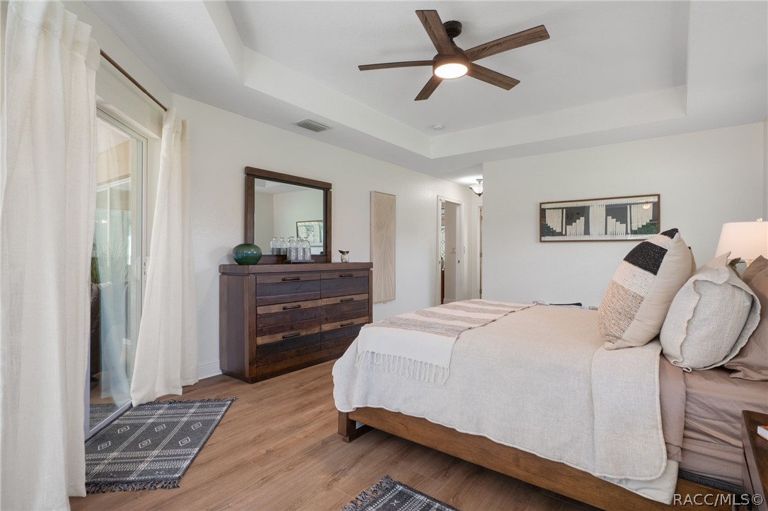 11845 N Bluff Cove Path, Dunnellon, FL 34434