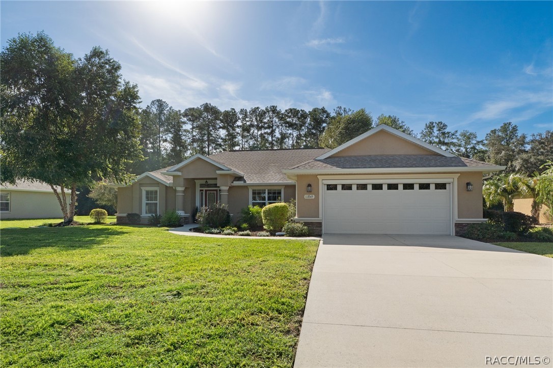 11845 N Bluff Cove Path, Dunnellon, FL 34434