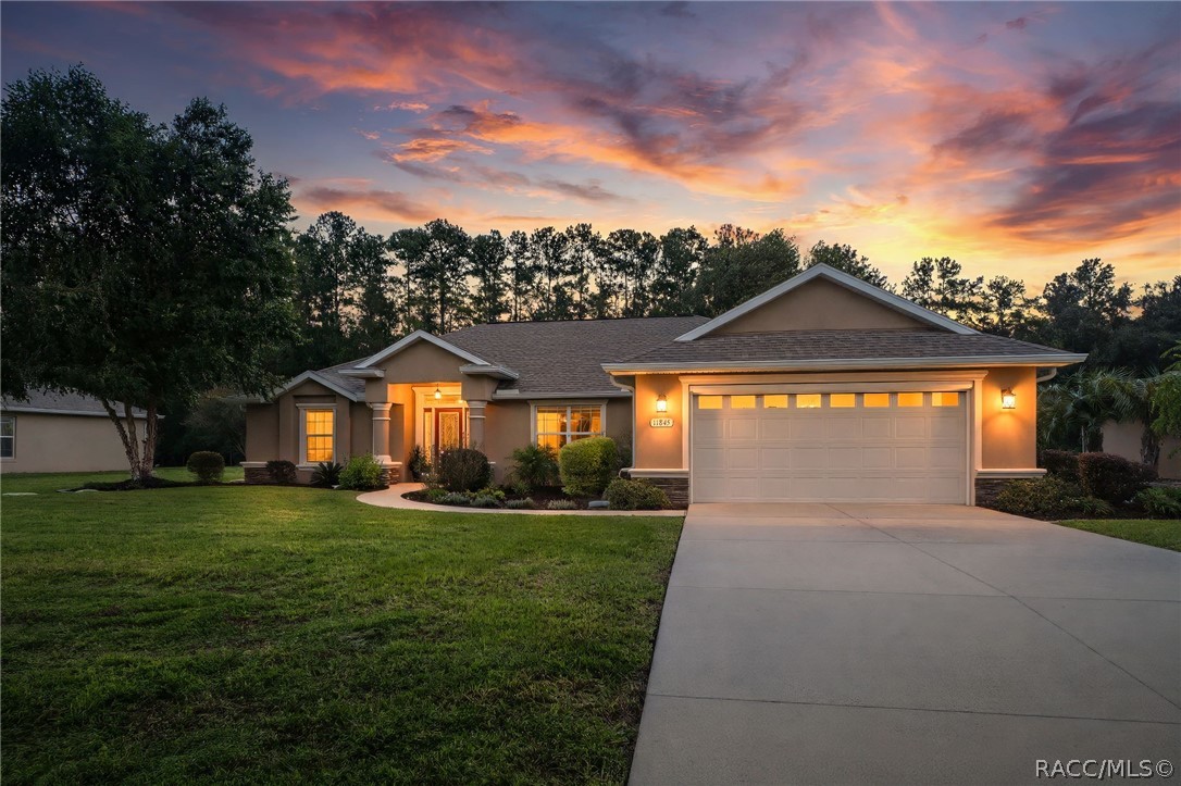 11845 N Bluff Cove Path, Dunnellon, FL 34434
