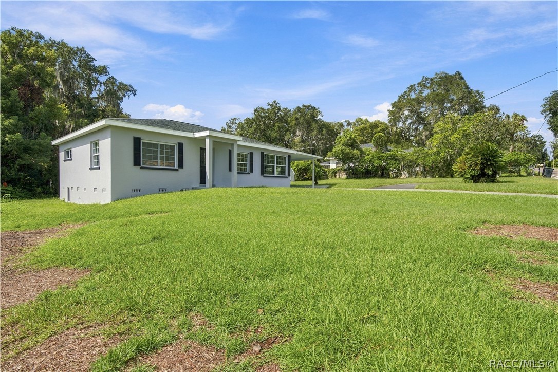 33 North Avenue W, Brooksville, FL 34601