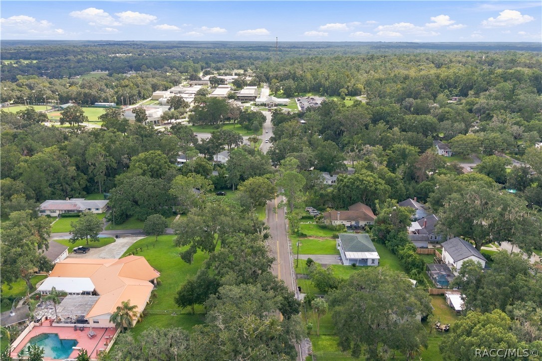 33 North Avenue W, Brooksville, FL 34601