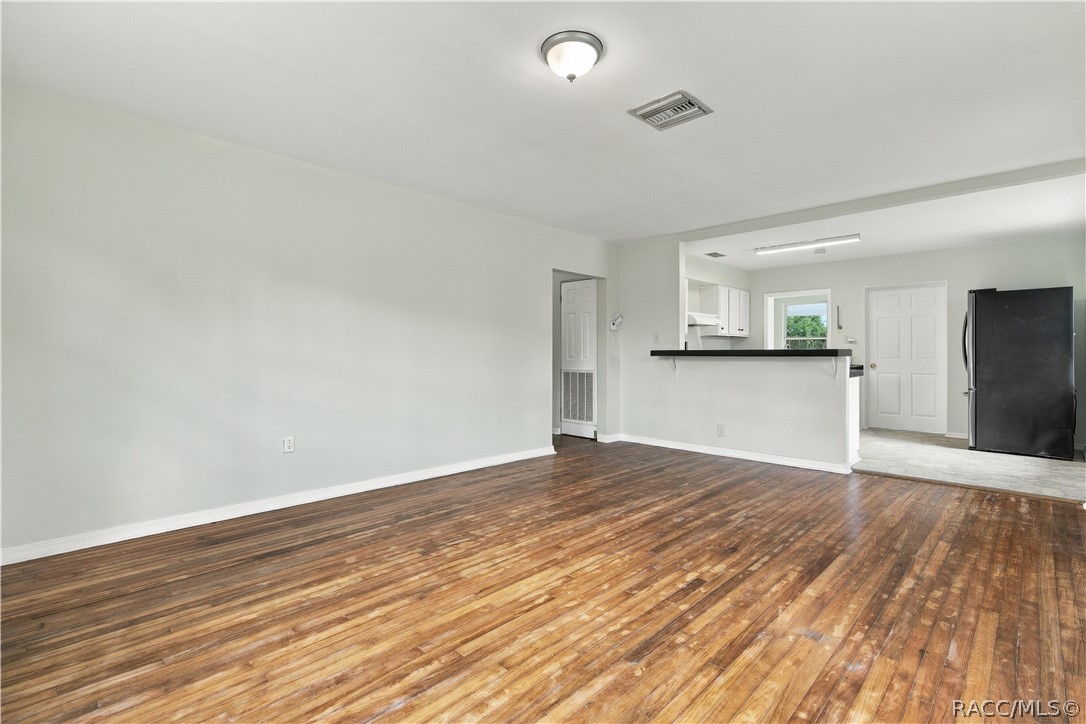 33 North Avenue W, Brooksville, FL 34601