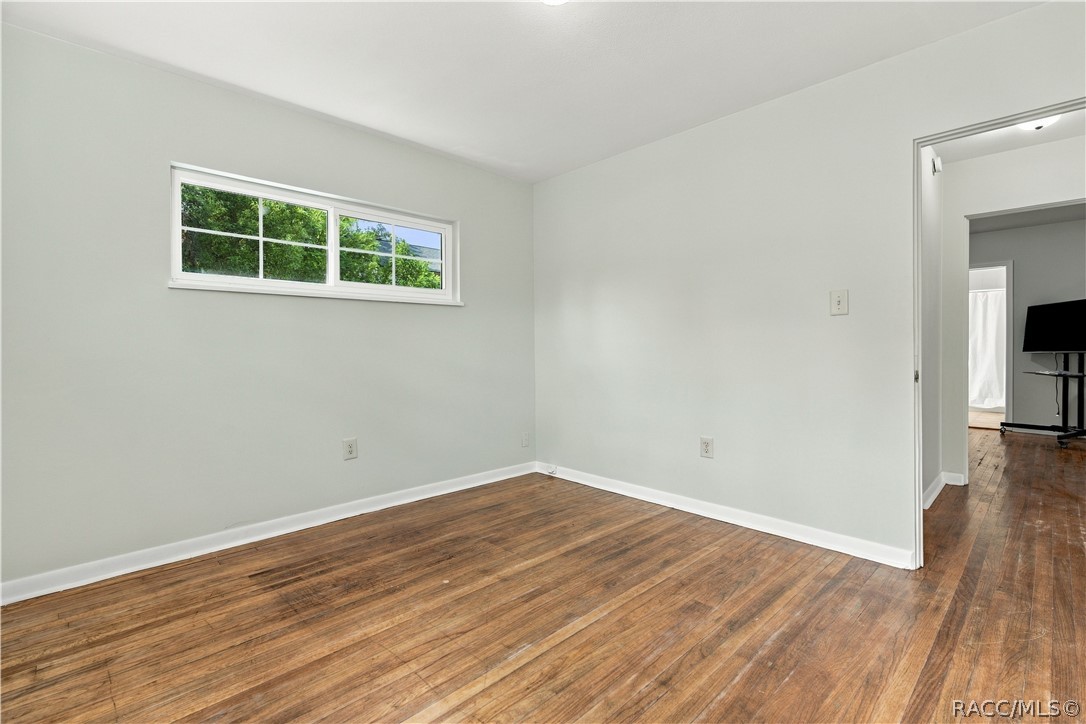 33 North Avenue W, Brooksville, FL 34601
