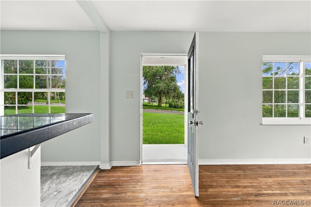 33 North Avenue W, Brooksville, FL 34601