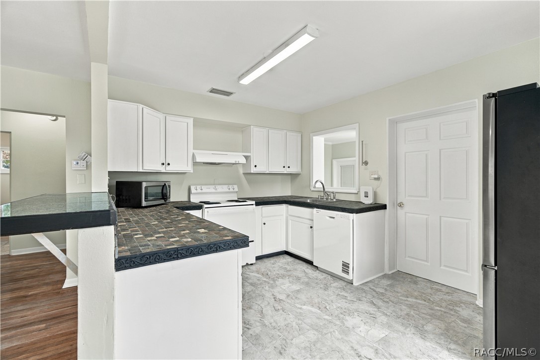 33 North Avenue W, Brooksville, FL 34601