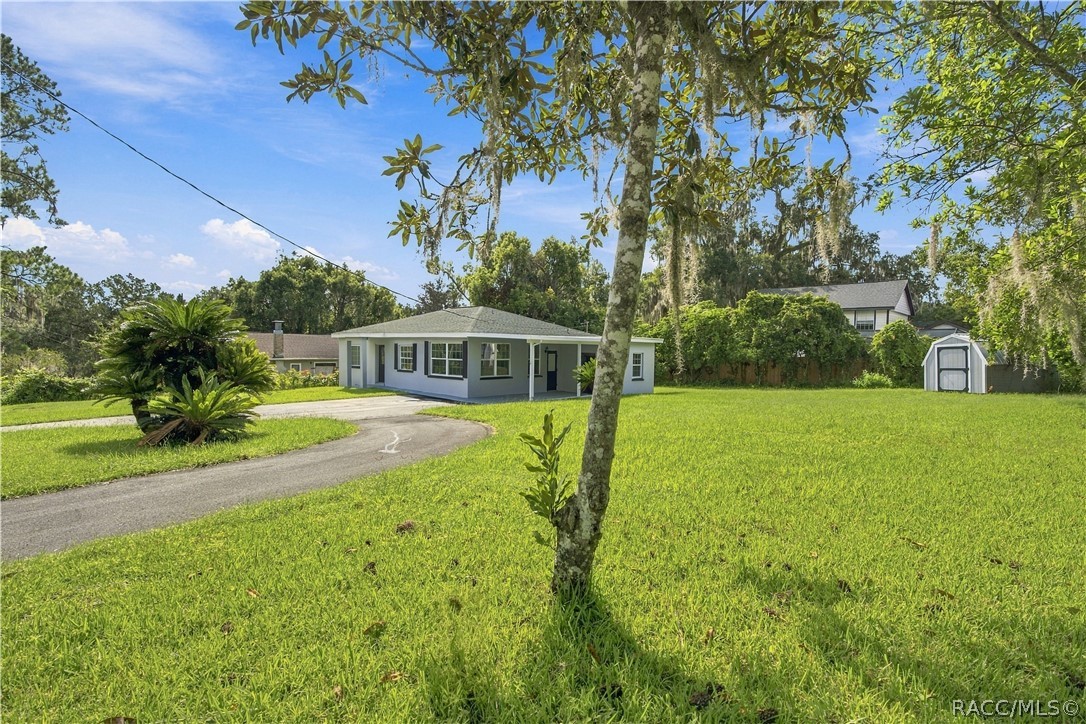 33 North Avenue W, Brooksville, FL 34601