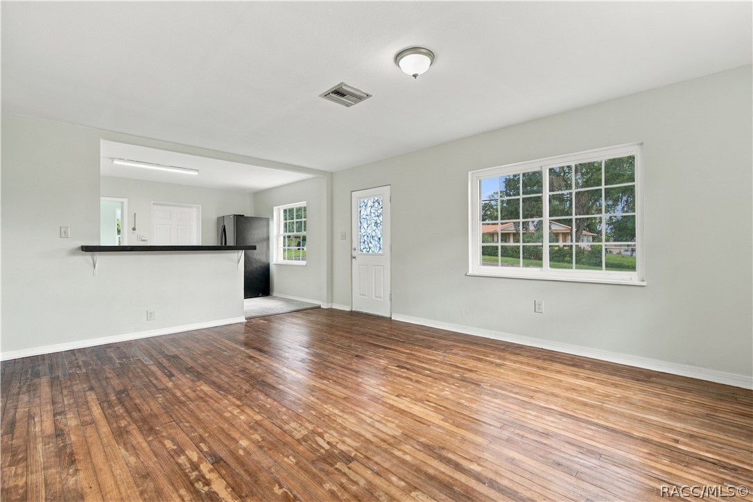 33 North Avenue W, Brooksville, FL 34601