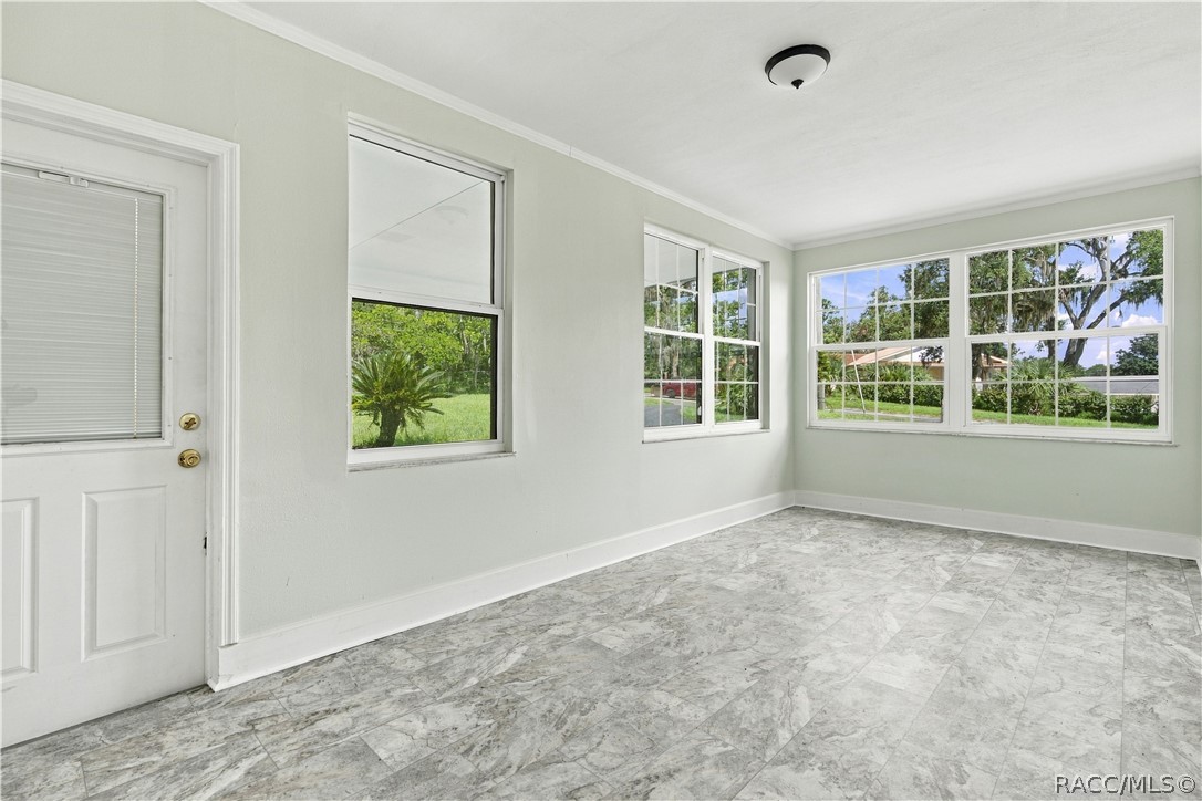 33 North Avenue W, Brooksville, FL 34601