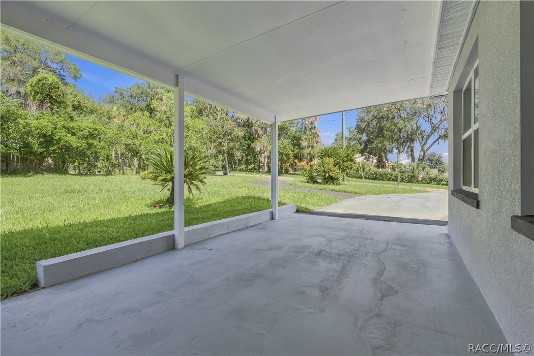 33 North Avenue W, Brooksville, FL 34601