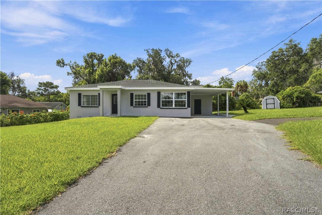 33 North Avenue W, Brooksville, FL 34601