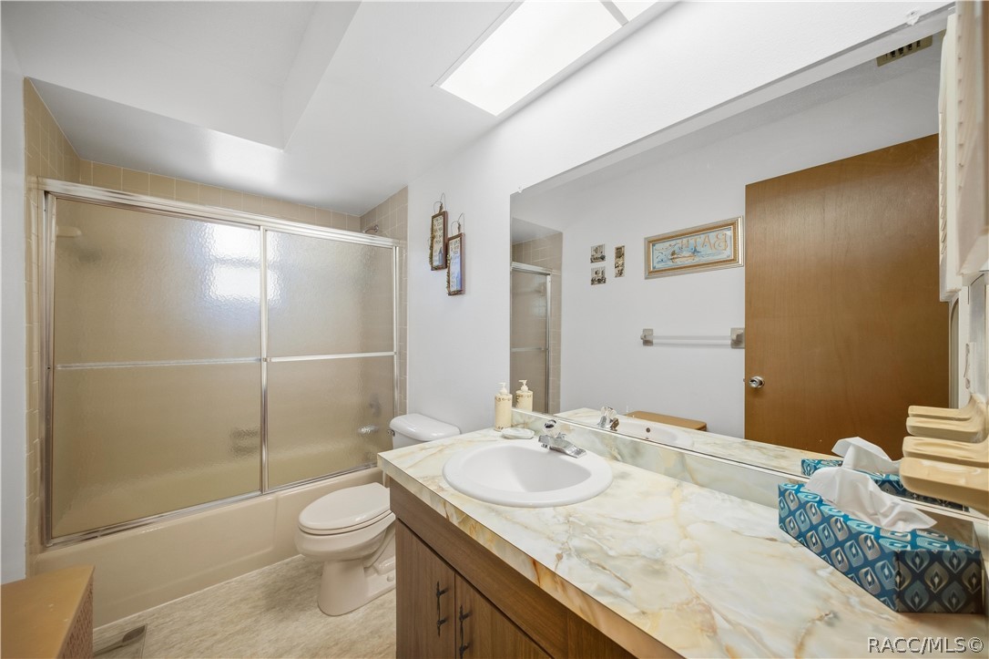 7518 W Green Acres Street, Homosassa, FL 34446