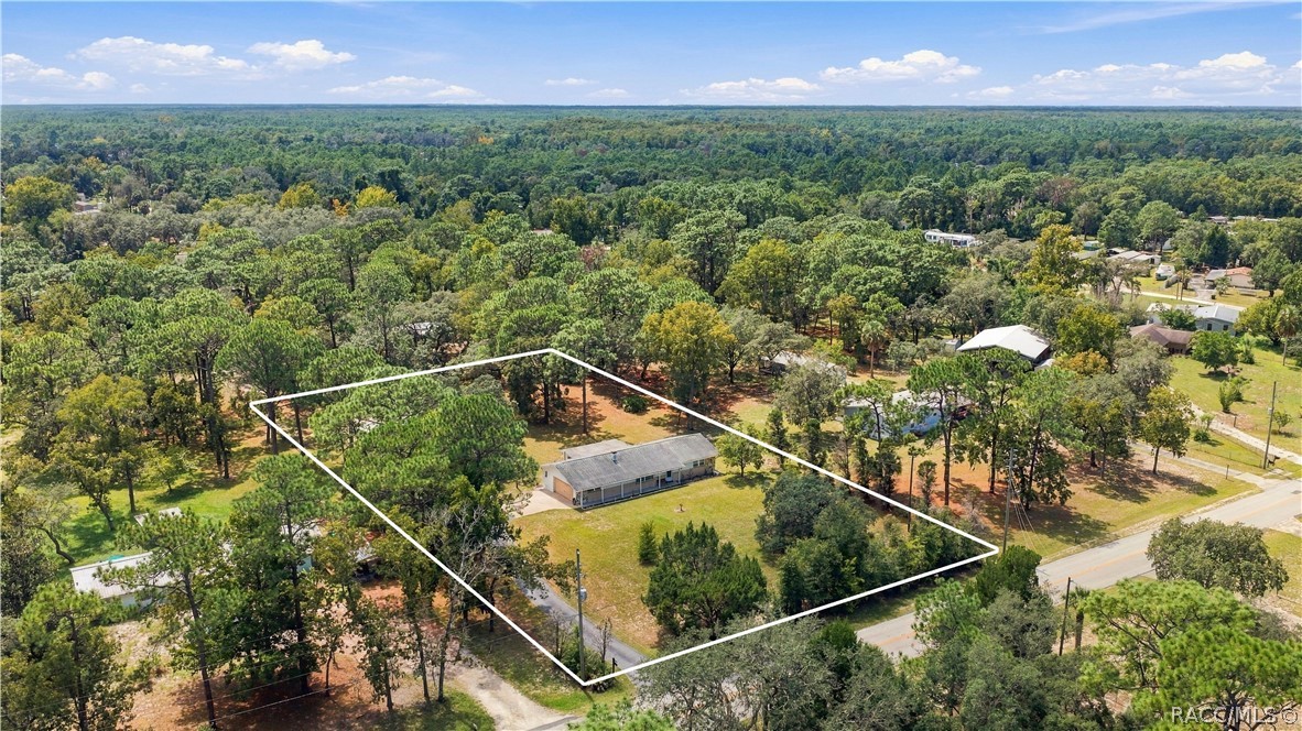 7518 W Green Acres Street, Homosassa, FL 34446