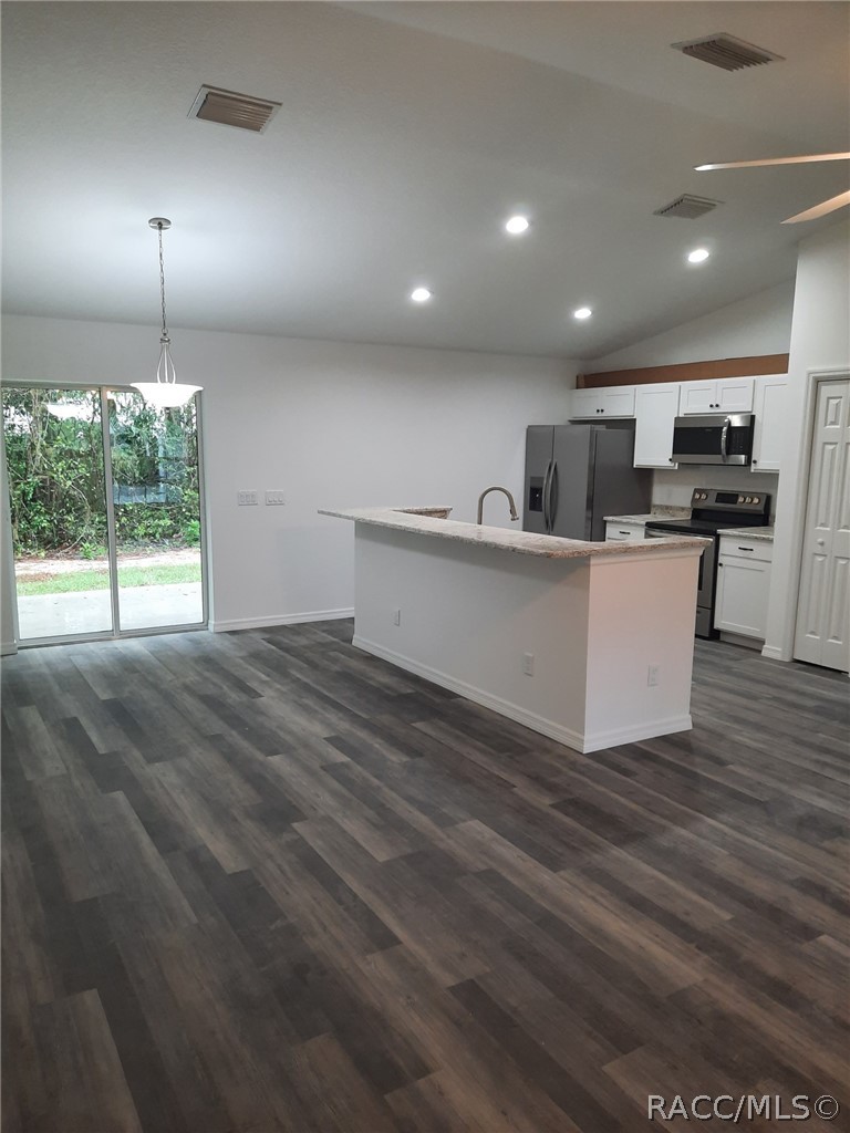 605 Howard Street, Inverness, FL 34453