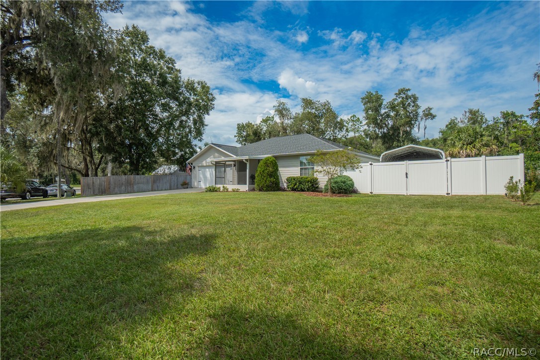 7739 E Pocono Drive, Inverness, FL 34450