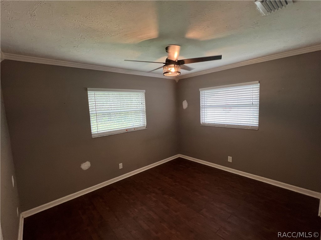6508 N Iris Drive, Hernando, FL 34442