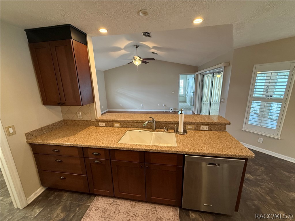1035 S Brookfield Drive, Lecanto, FL 34461 1035 S Brookfield Drive, Lecanto, FL 34461