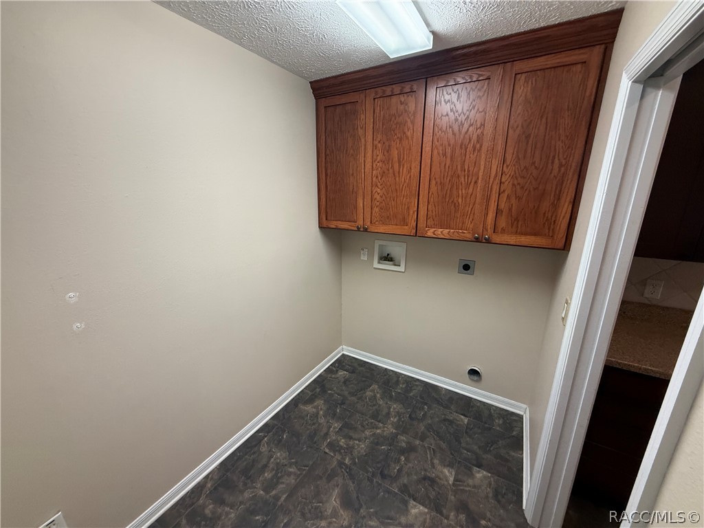 1035 S Brookfield Drive, Lecanto, FL 34461