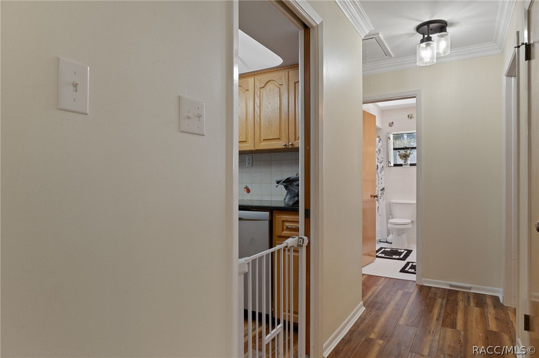 2585 S Zellner Drive, Inverness, FL 34450