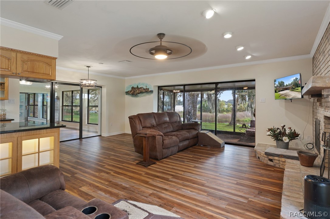 2585 S Zellner Drive, Inverness, FL 34450