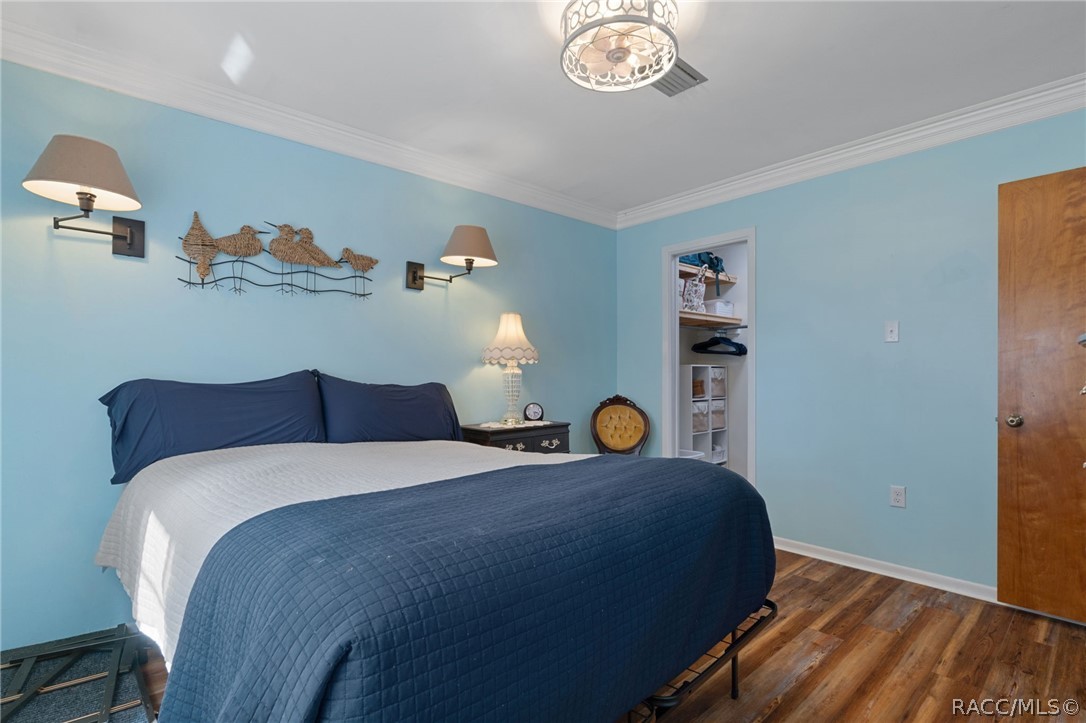 2585 S Zellner Drive, Inverness, FL 34450