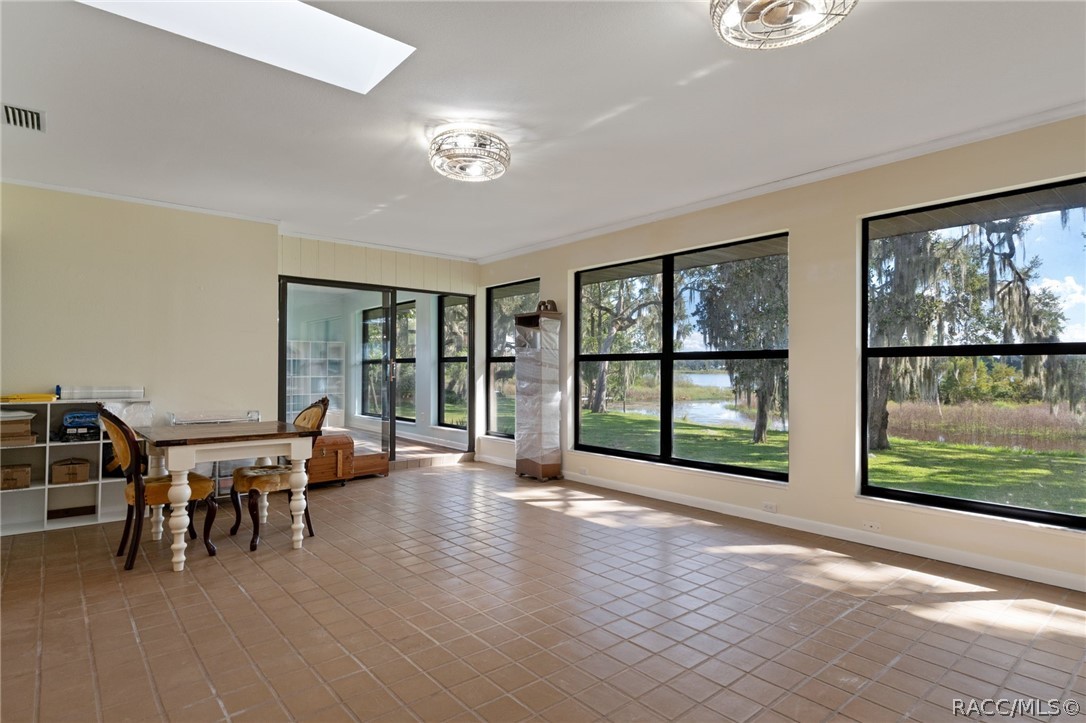 2585 S Zellner Drive, Inverness, FL 34450