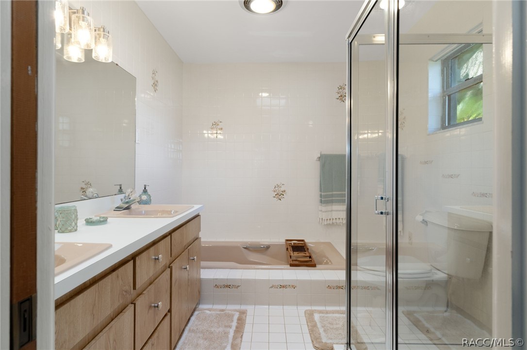 2585 S Zellner Drive, Inverness, FL 34450