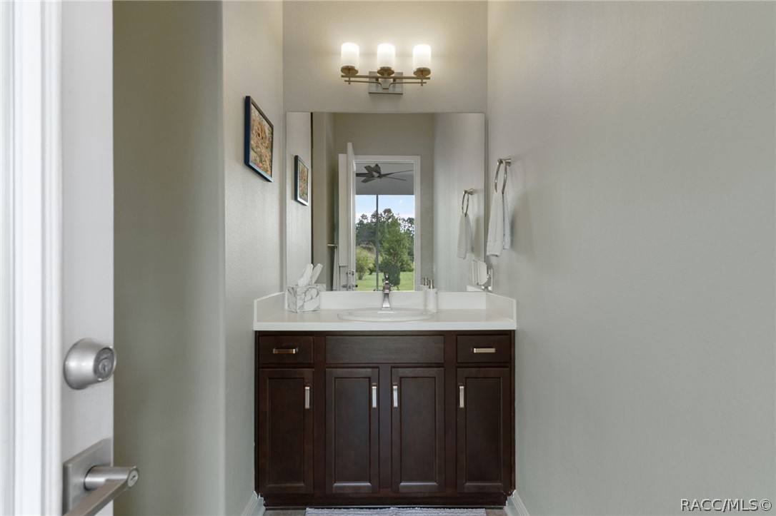 outside lanai bathroom