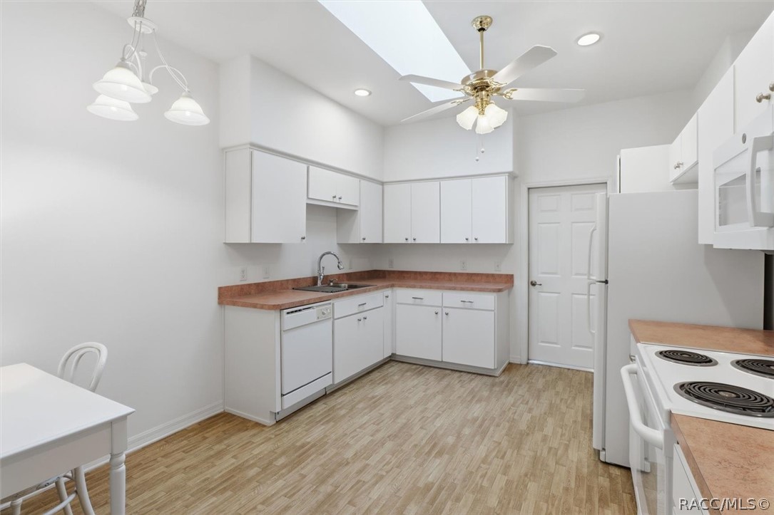 Eat-in area