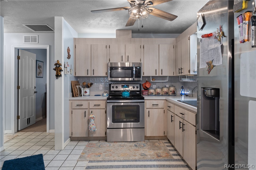 630 N Morris Avenue, Inverness, FL 34453